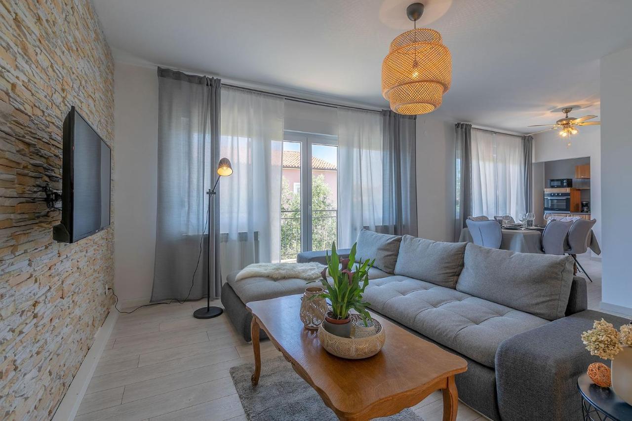 Premium 100M2 Sea View Apartment Ližnjan Екстериор снимка